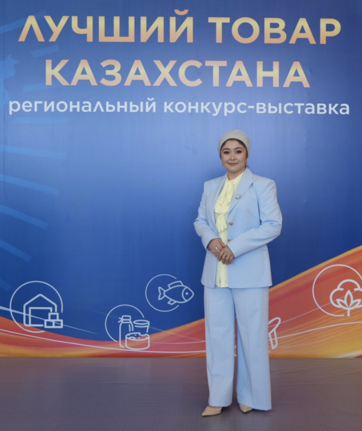 Представитель бренда «Ленгерское» на региональном конкурсе-выставке